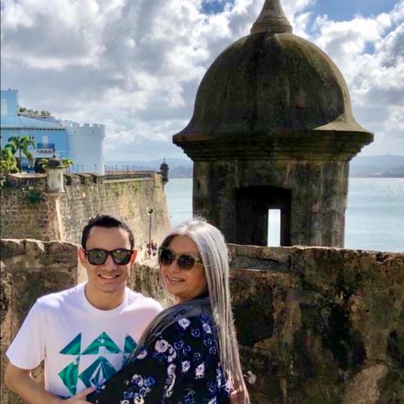 Meet your Posher, Sheila - Picture 2 of 10